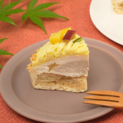 【限定品】ほうじ茶香る焼き芋のモンブランタルト（カット済）